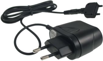 Netz- und Reiseladekabel 110-230 V zu Sony Ericsson R306